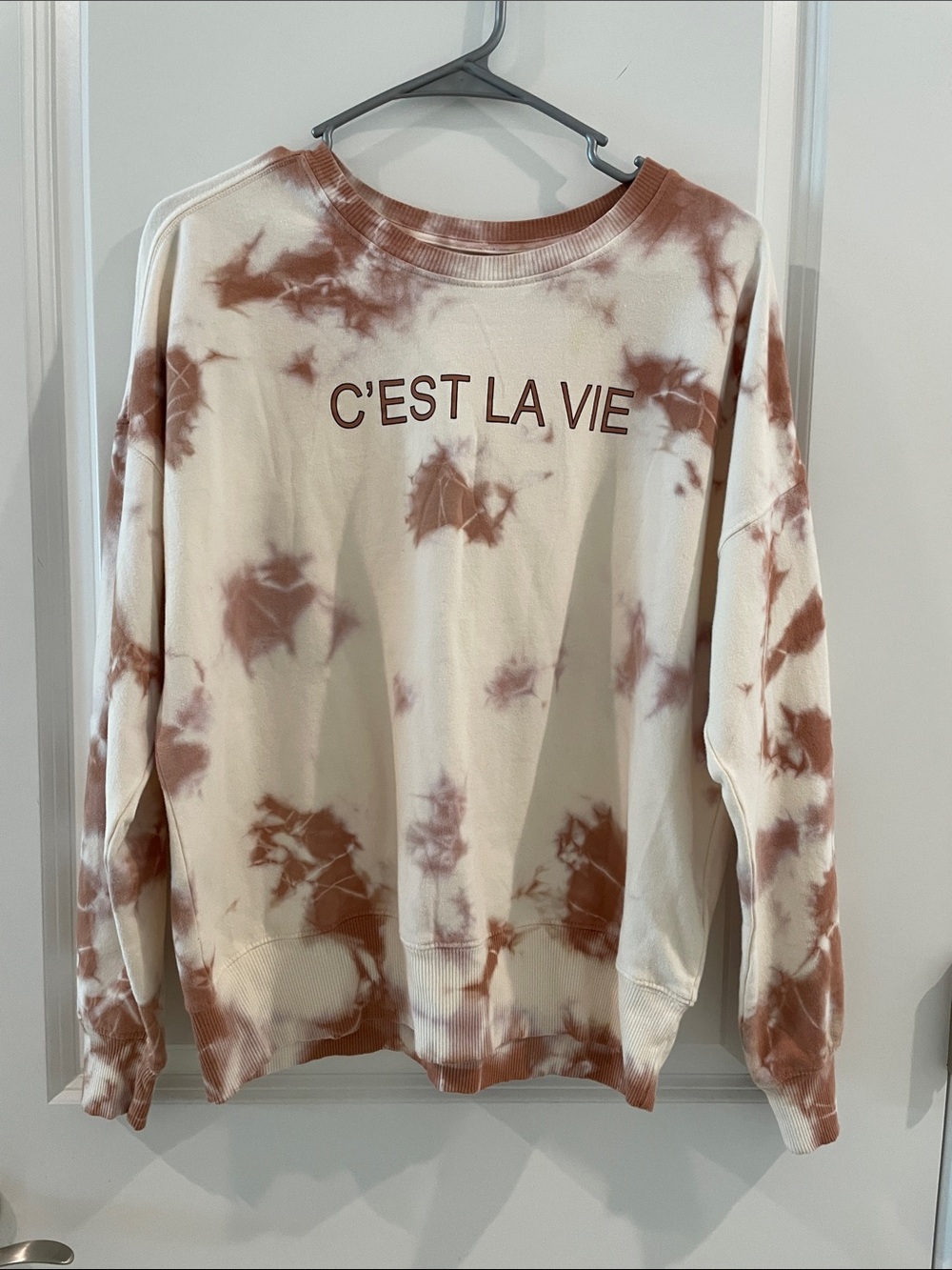 LACAUSA Cream & Brown Tie-Dye 'C'EST LA VIE' Crewneck Sweater( fits a large)